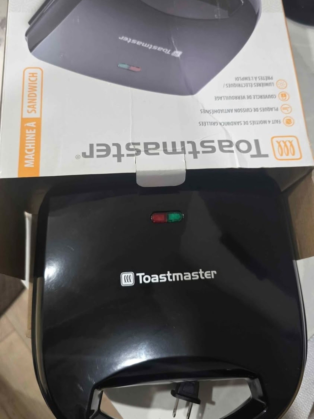 Sandwich Toaster - Picture 5 of 5